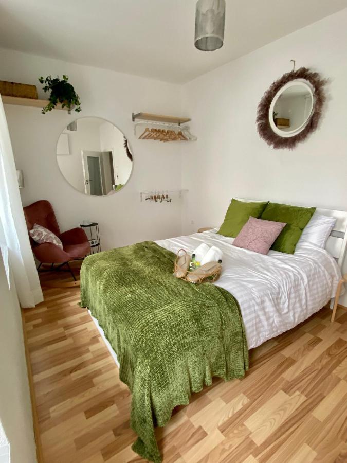 In Aux, Feel At ! 2 Incl Need For 4 Person, 24h Check In, Pkw Parking Only Augsburg