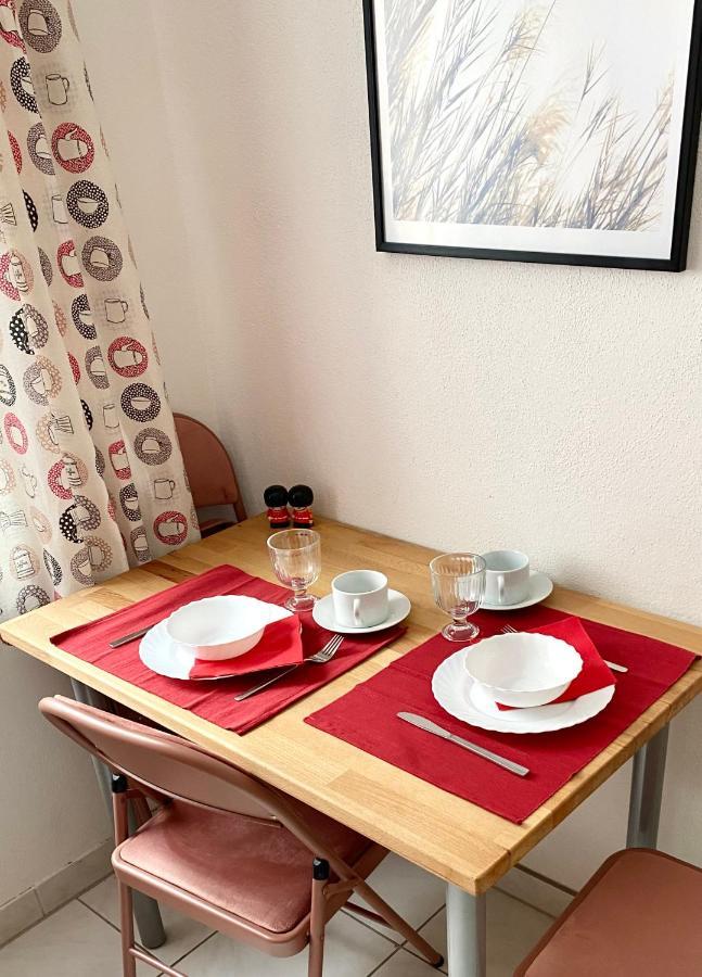 Apartment In Aux: 2-room With 24/7 Check-in *